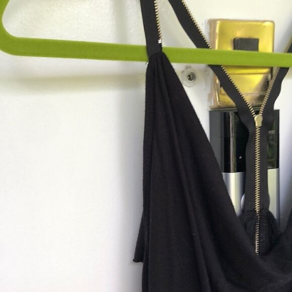 Zipper back Shirt   - Picture 2 of 4